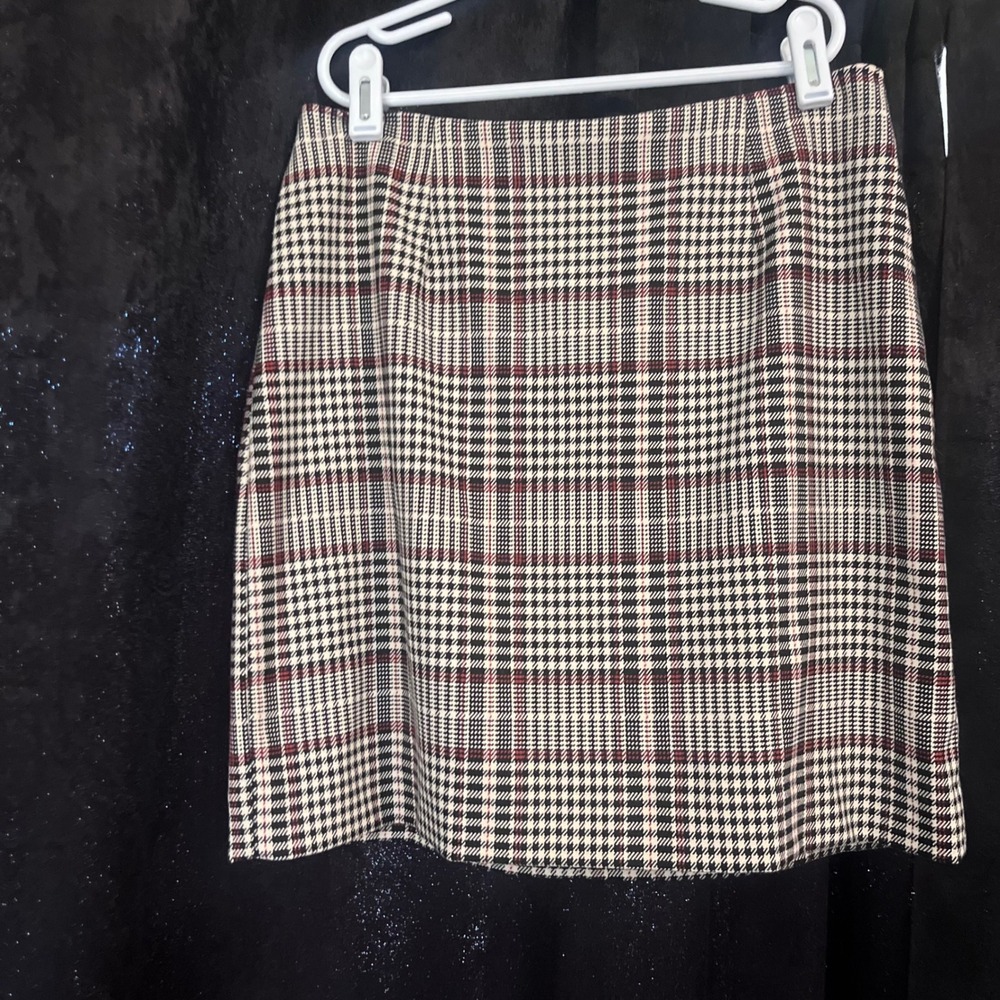 H&M Plaid Mini Skirt Black White Red Glen Check Houndstooth Pencil Skirt Size 4